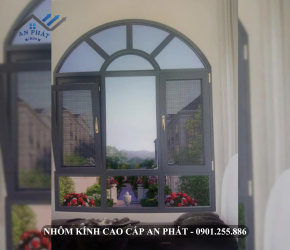 CỬA SỔ MỞ QUAY XINGFA 3 CÁNH + VÁCH VÒM