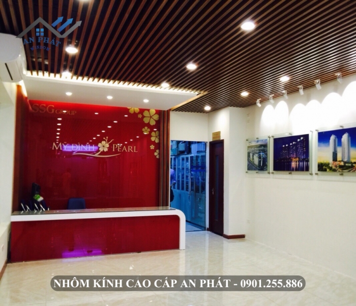 KÍNH MÀU TRANG TRÍ