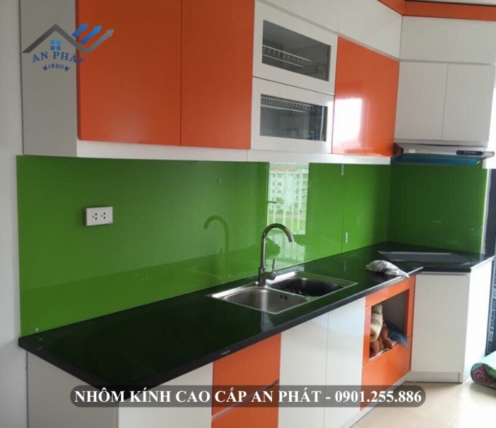 KÍNH MÀU TRANG TRÍ