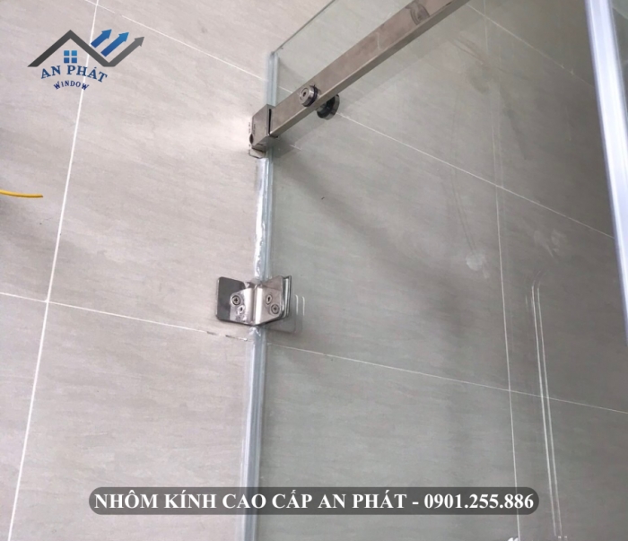 CABIN-VÁCH TẮM KÍNH