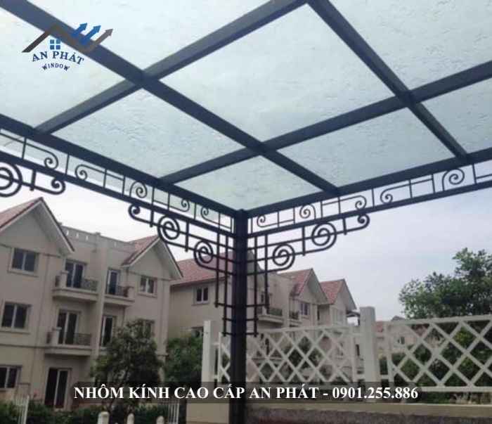 MÁI KÍNH GIẾNG TRỜI