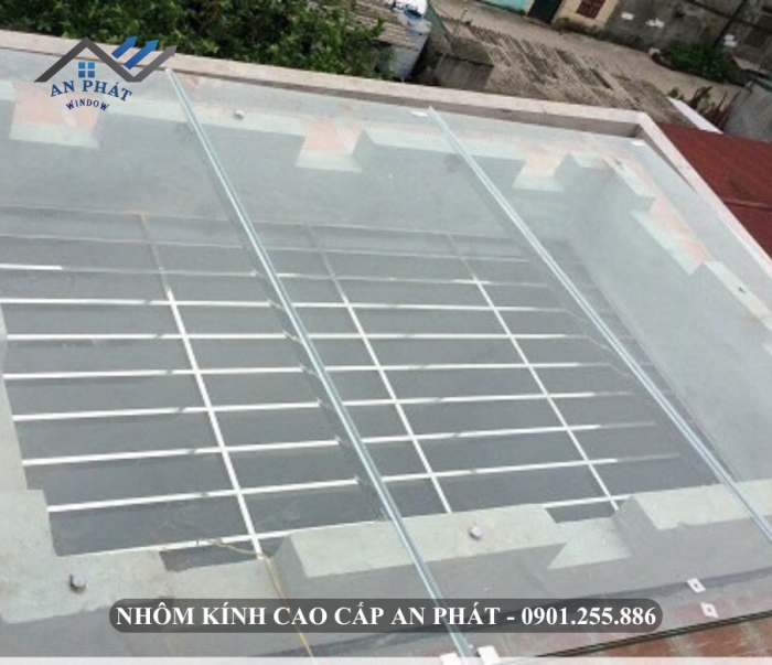 MÁI KÍNH GIẾNG TRỜI