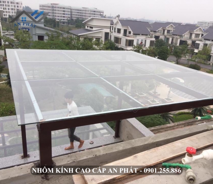 MÁI KÍNH GIẾNG TRỜI