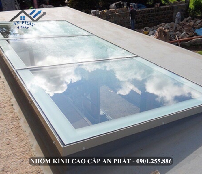 MÁI KÍNH GIẾNG TRỜI